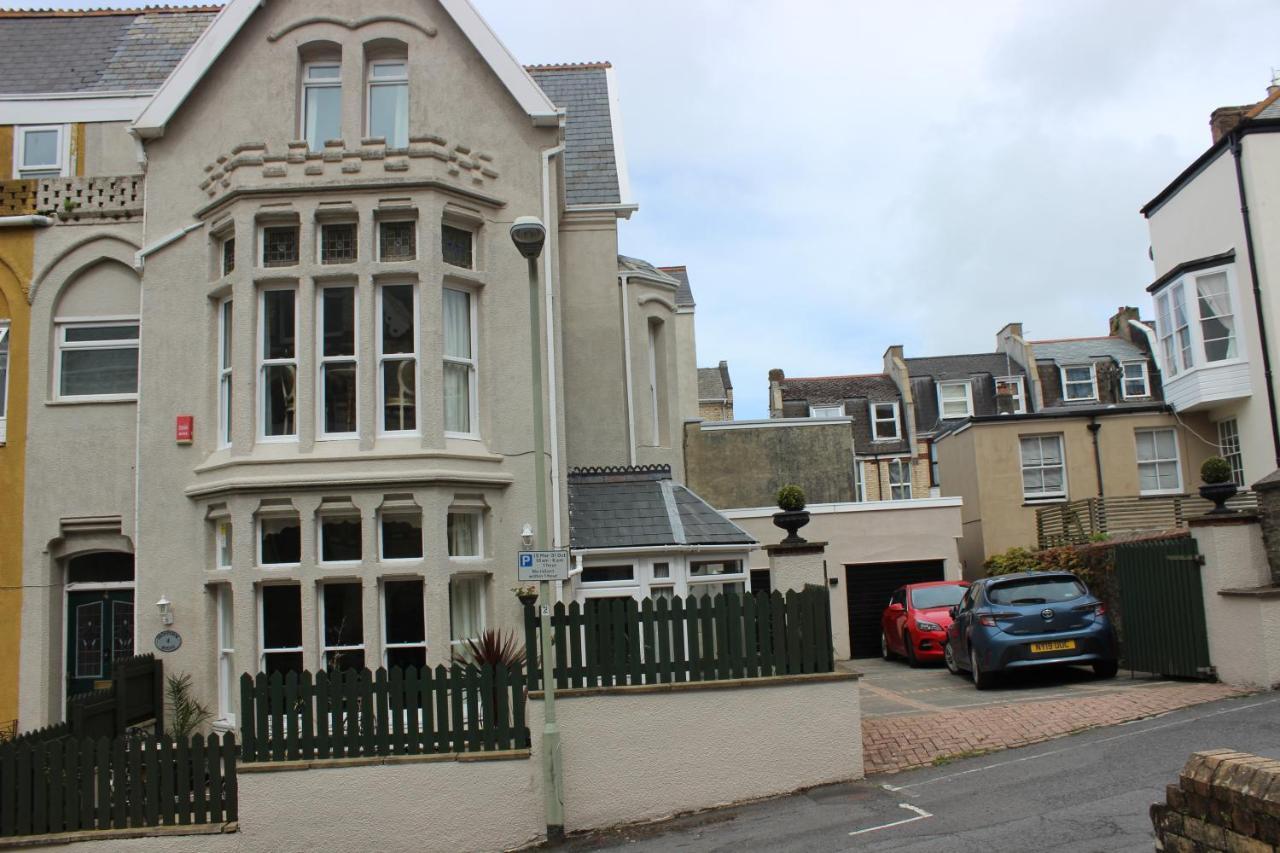 Grosvenor House Bed & Breakfast Ilfracombe Exterior photo